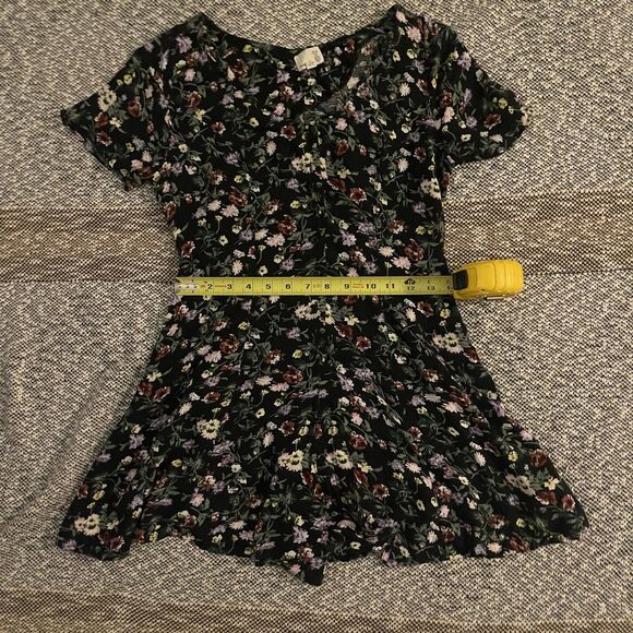 Urban Renewal Vintage Fabric Moody Romper - Black grounded Floral - XS - Picture 4 of 5